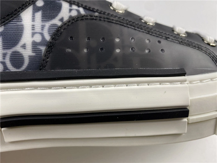 DIOR B23 Oblique Sneaker