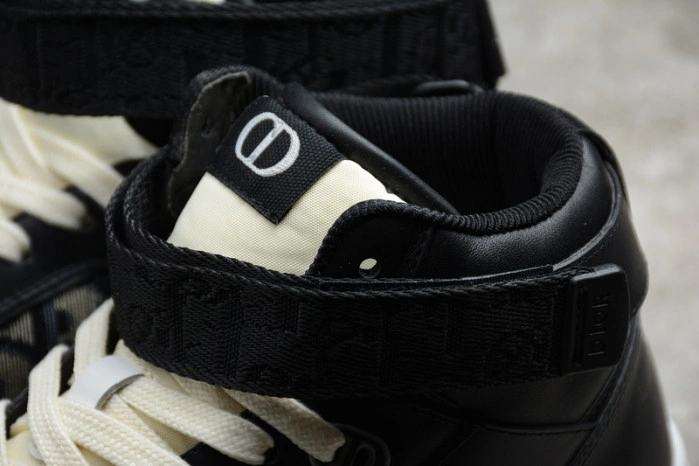 DIOR B27 High Top Sneaker