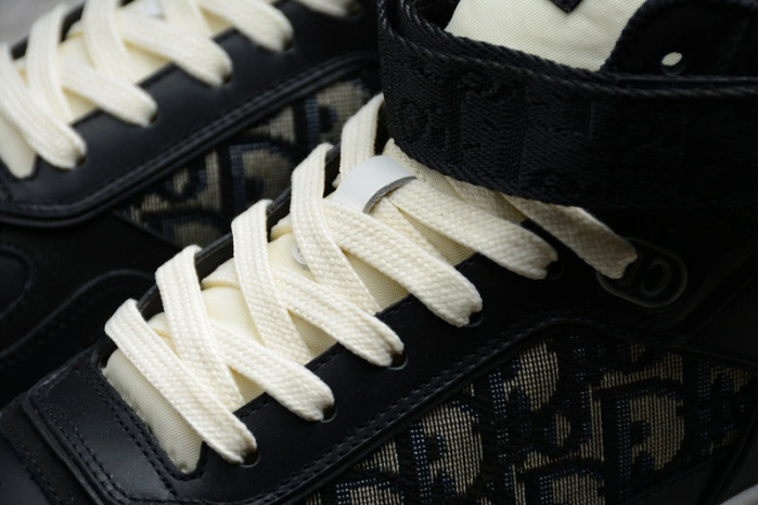 DIOR B27 High Top Sneaker