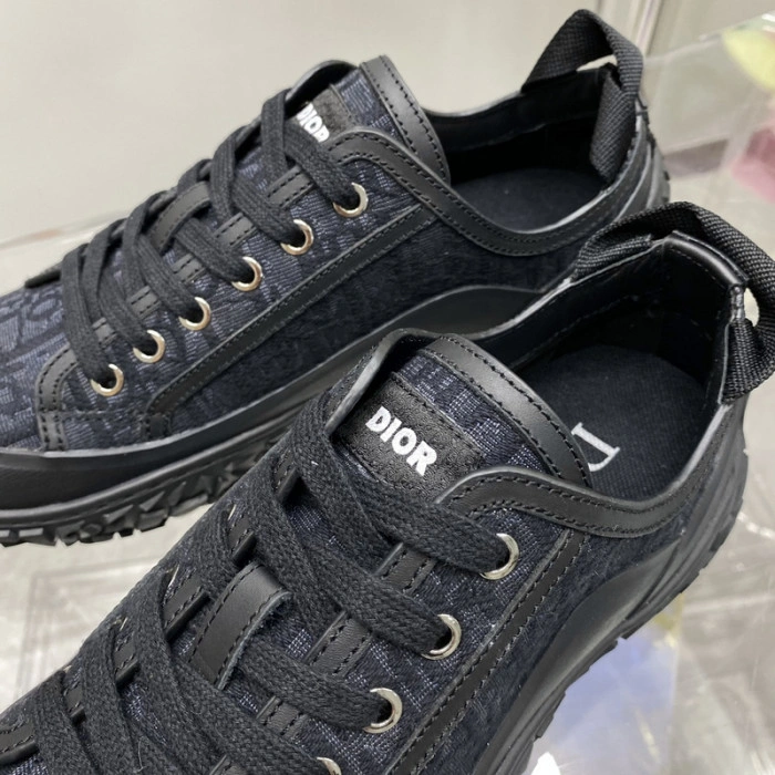 DIOR B28 SNEAKER