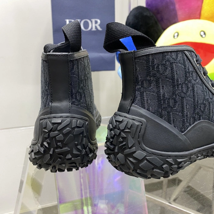 DIOR B28 SNEAKER