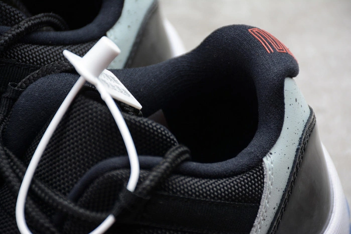 DIOR B30 SNEAKER