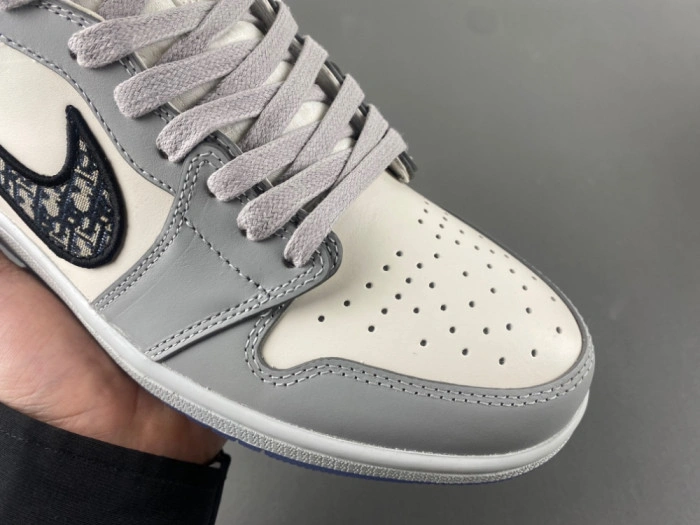Dior x Air Jordan 1 High   CN8607-002