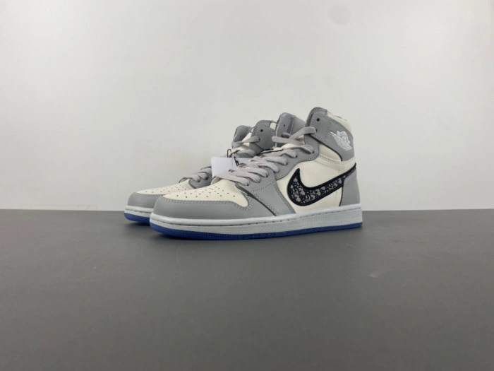 Dior x Air Jordan 1 High   CN8607-002