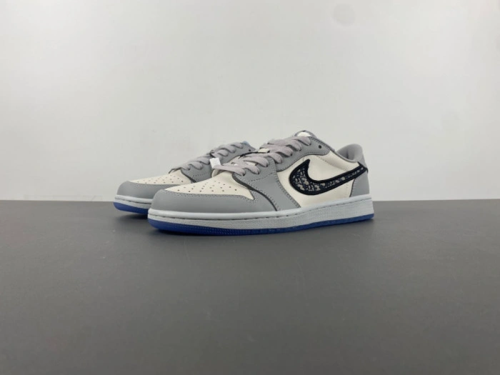Dior x Air Jordan 1 Low   CV0343-100