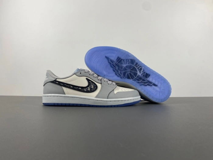 Dior x Air Jordan 1 Low   CV0343-100