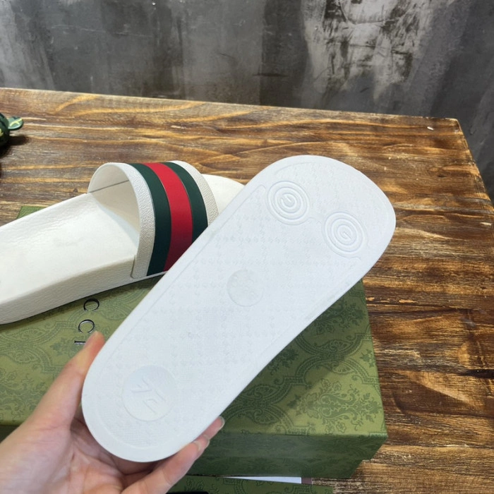 GUCC SANDALS
