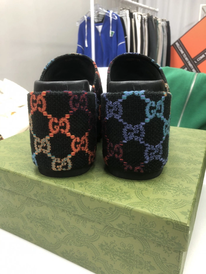 GUCC SANDALS