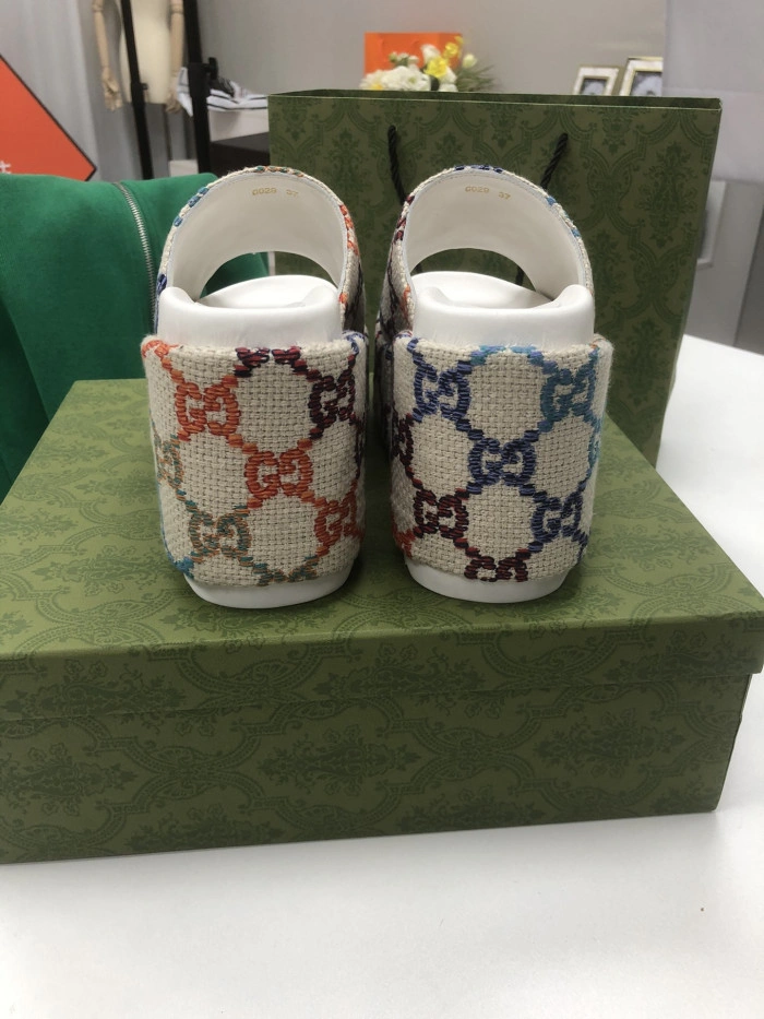 GUCC SANDALS