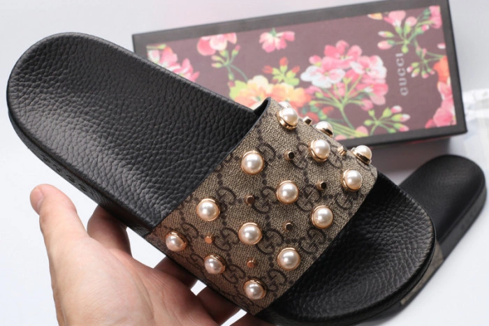 GUCC SANDALS