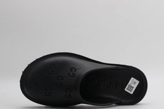 GUCC SANDALS