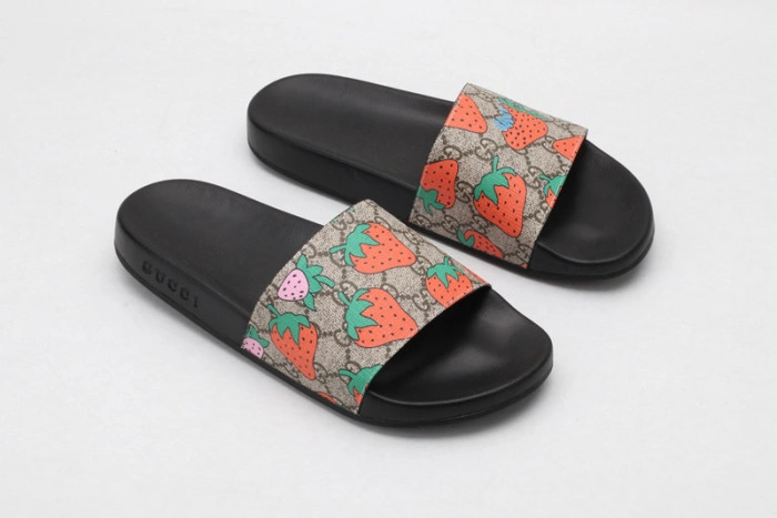 GUCC SANDALS