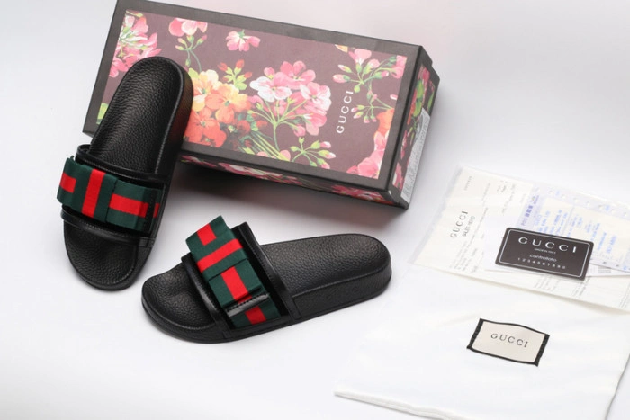 GUCC SANDALS