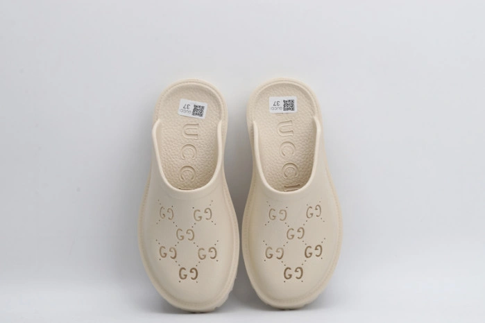 GUCC SANDALS
