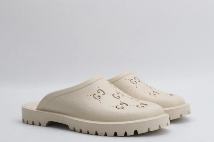 GUCC SANDALS