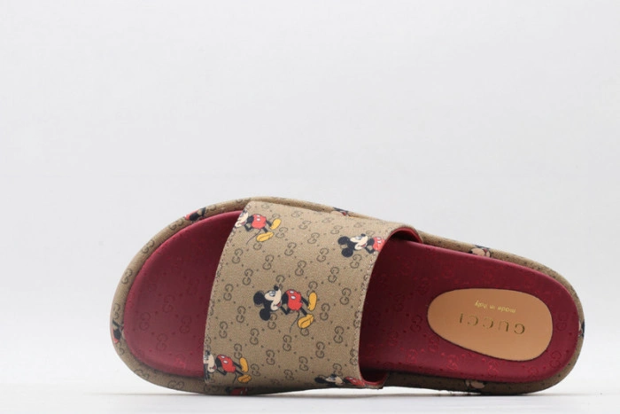 GUCC SANDALS