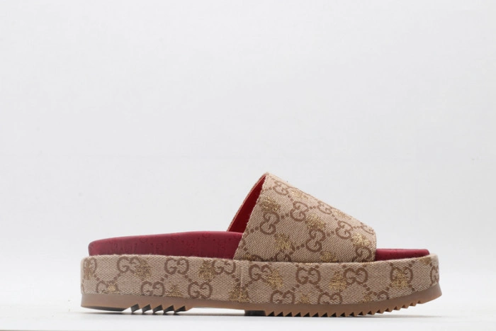 GUCC SANDALS