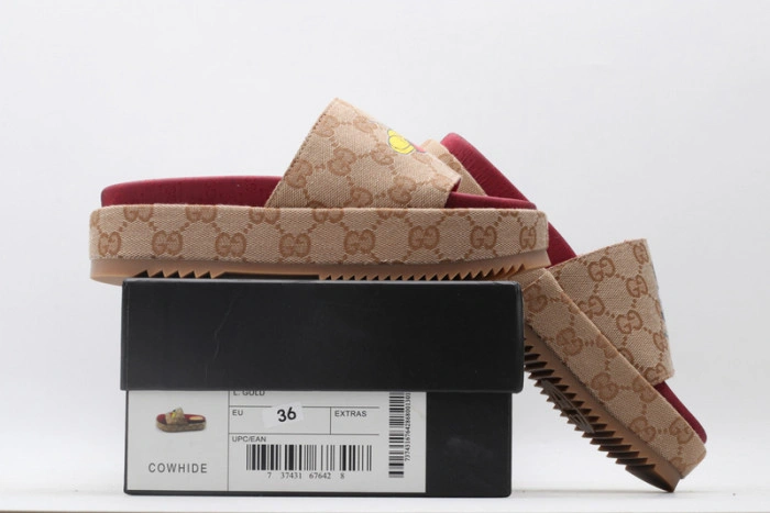 GUCC SANDALS