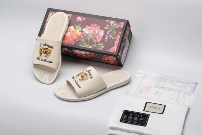 GUCC SANDALS