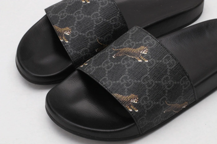GUCC SANDALS