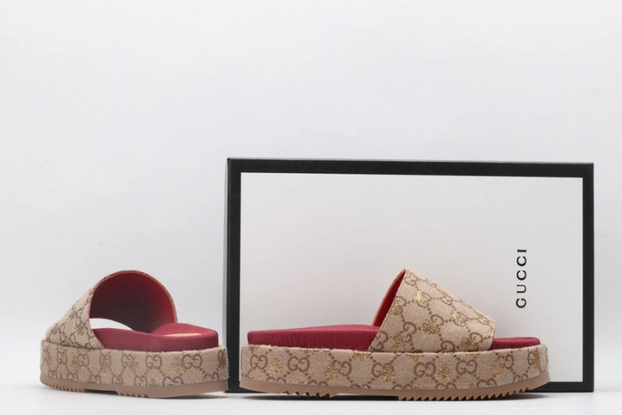 GUCC SANDALS