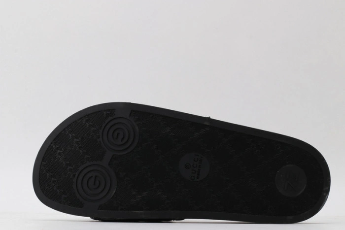 GUCC SANDALS