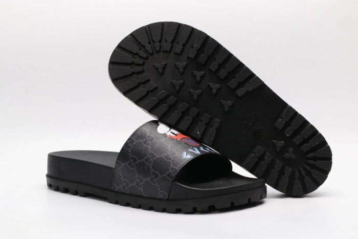 GUCC SANDALS