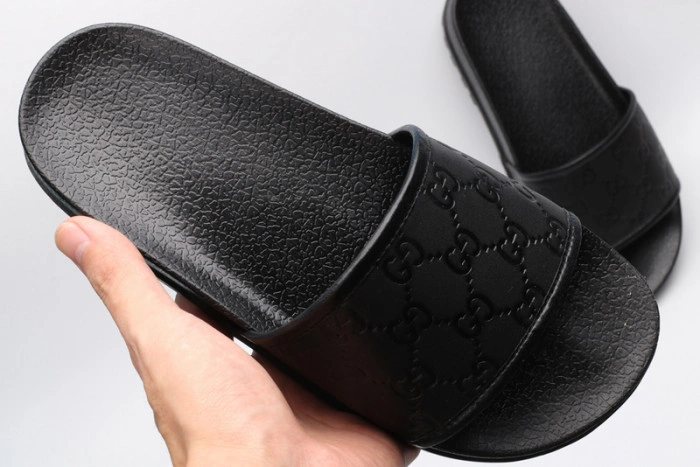 GUCC SANDALS