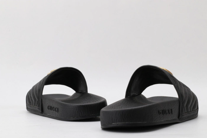 GUCC SANDALS