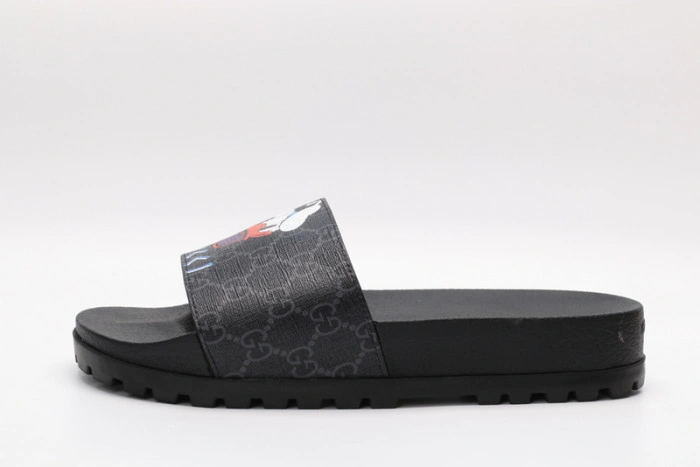 GUCC SANDALS