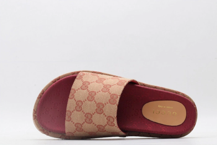 GUCC SANDALS