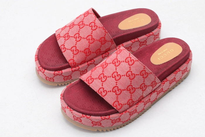 GUCC SANDALS