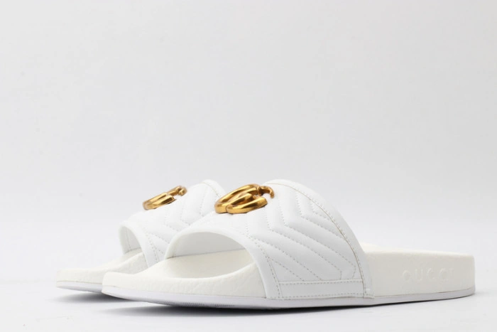 GUCC SANDALS