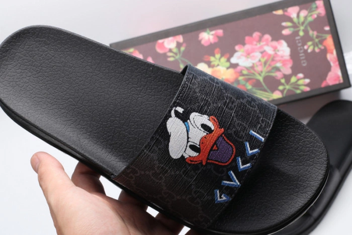 GUCC SANDALS