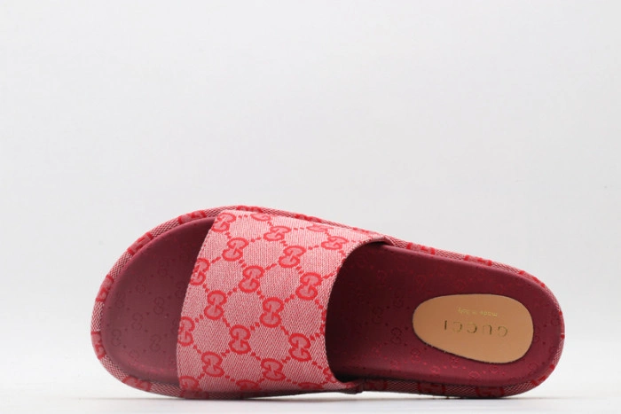 GUCC SANDALS