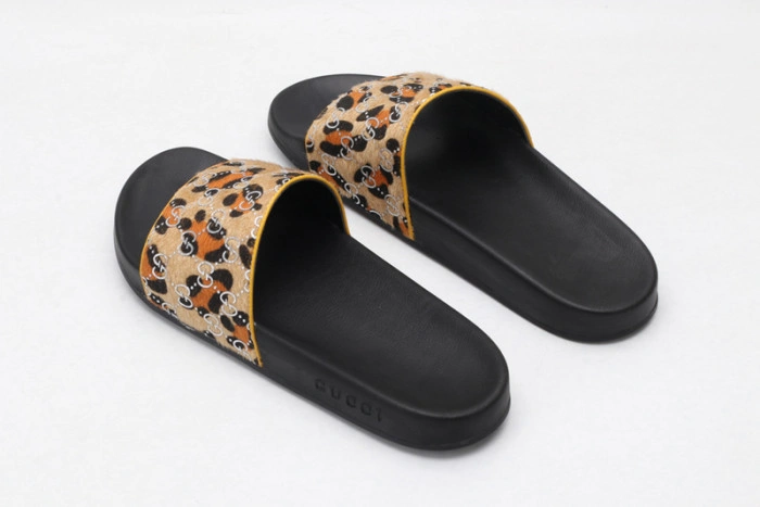 GUCC SANDALS