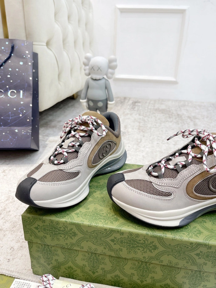 GUCCI Run Sneaker