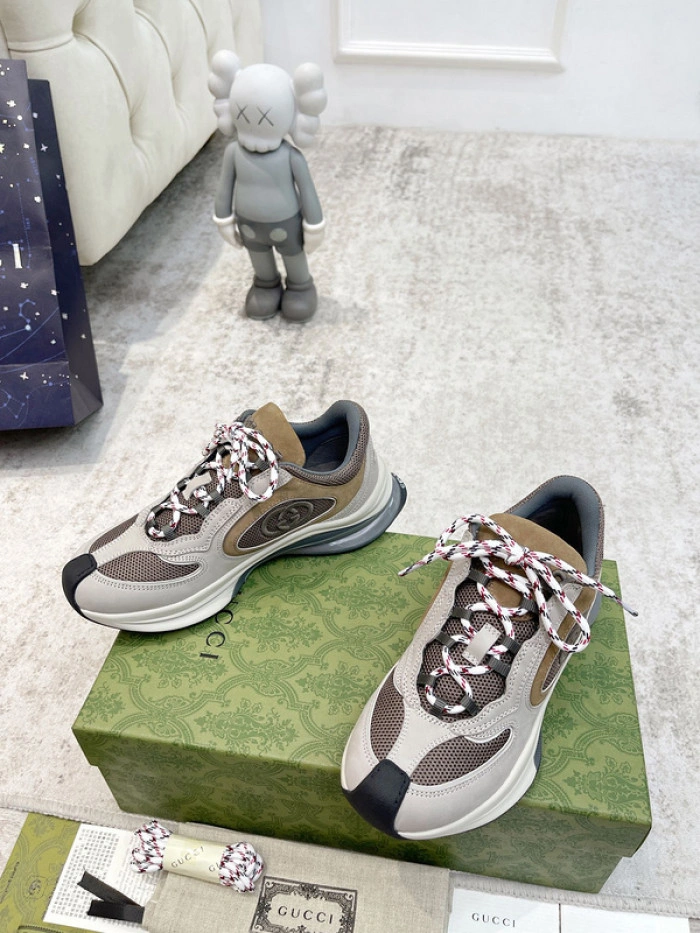 GUCCI Run Sneaker