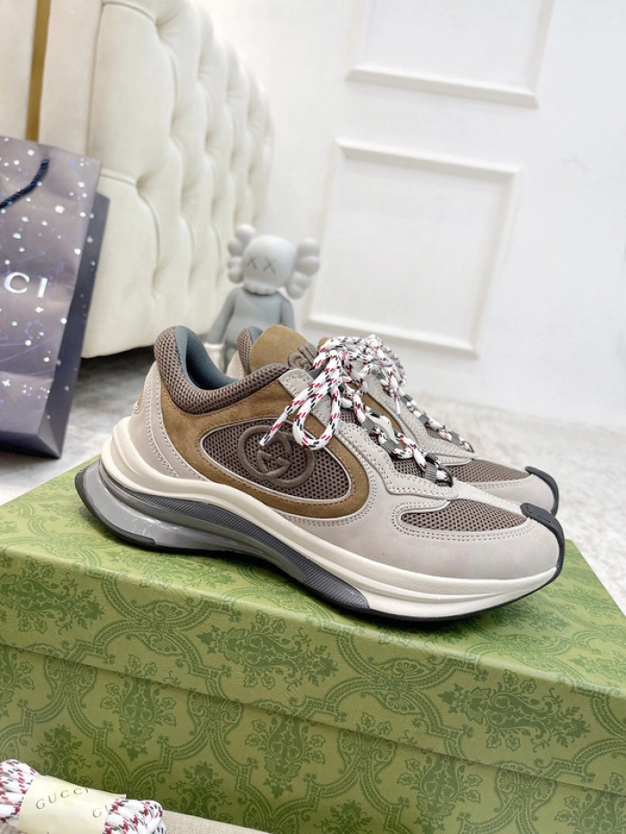 GUCCI Run Sneaker