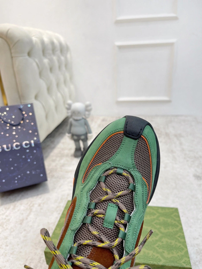 GUCCI Run Sneaker