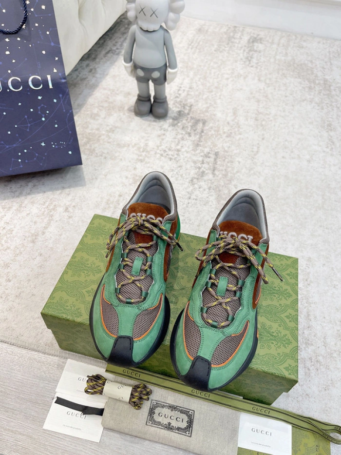 GUCCI Run Sneaker