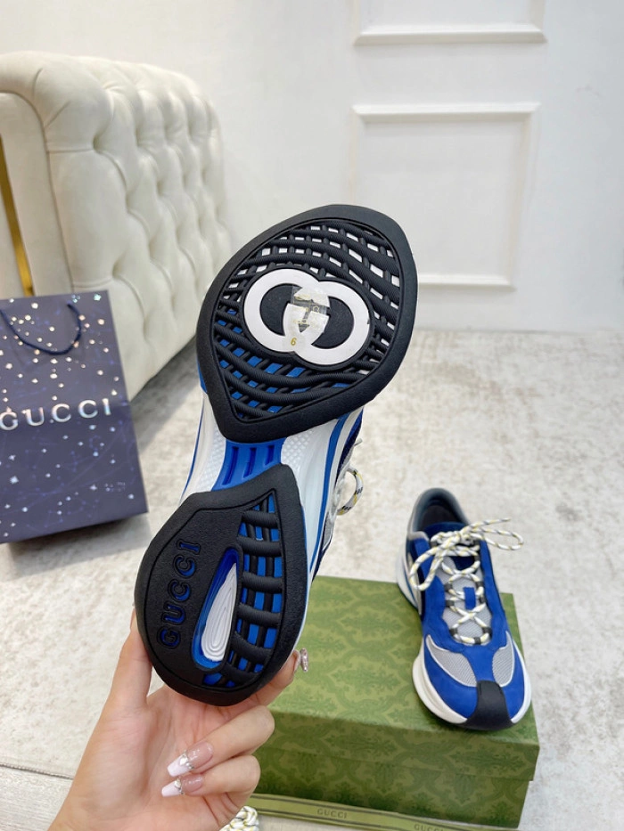 GUCCI Run Sneaker