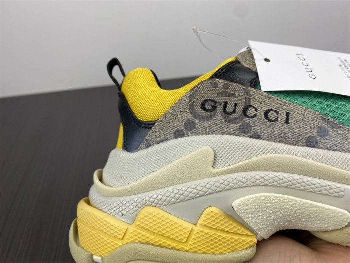 GUCCI*BALENCIAGA