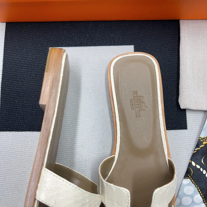 HER*MES SLIDE