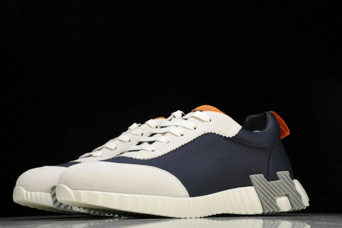 HER*MES Sneaker