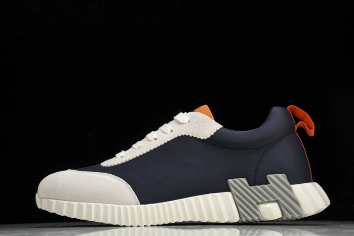 HER*MES Sneaker