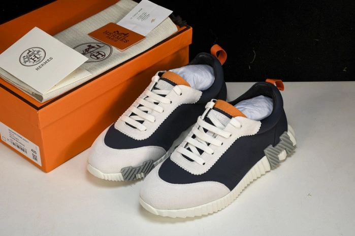 HER*MES Sneaker