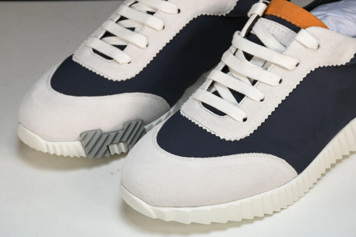 HER*MES Sneaker