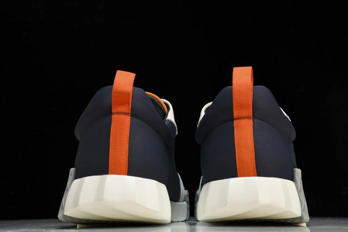 HER*MES Sneaker