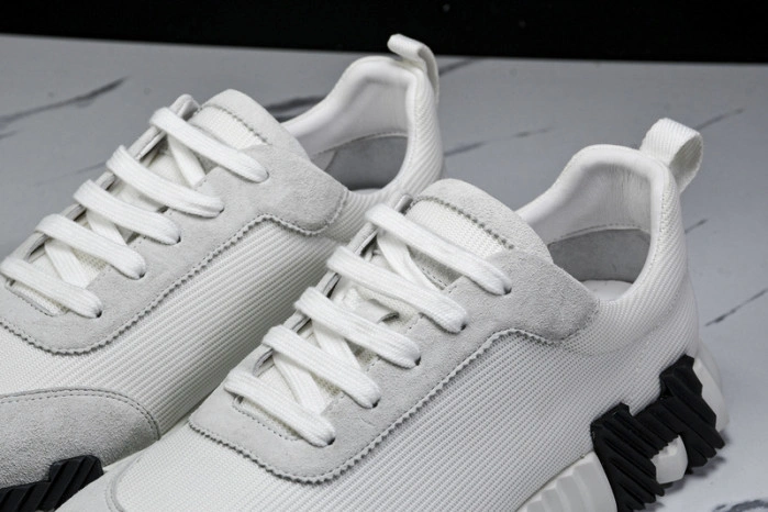 HER*MES Sneaker